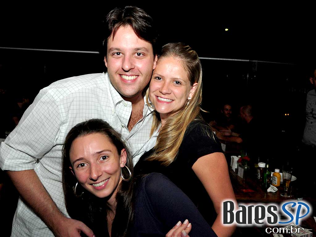 Drake's Bar promove degustação de cervejas com preços promocionais Drake's Bar promove degustação de cervejas com preços promocionais