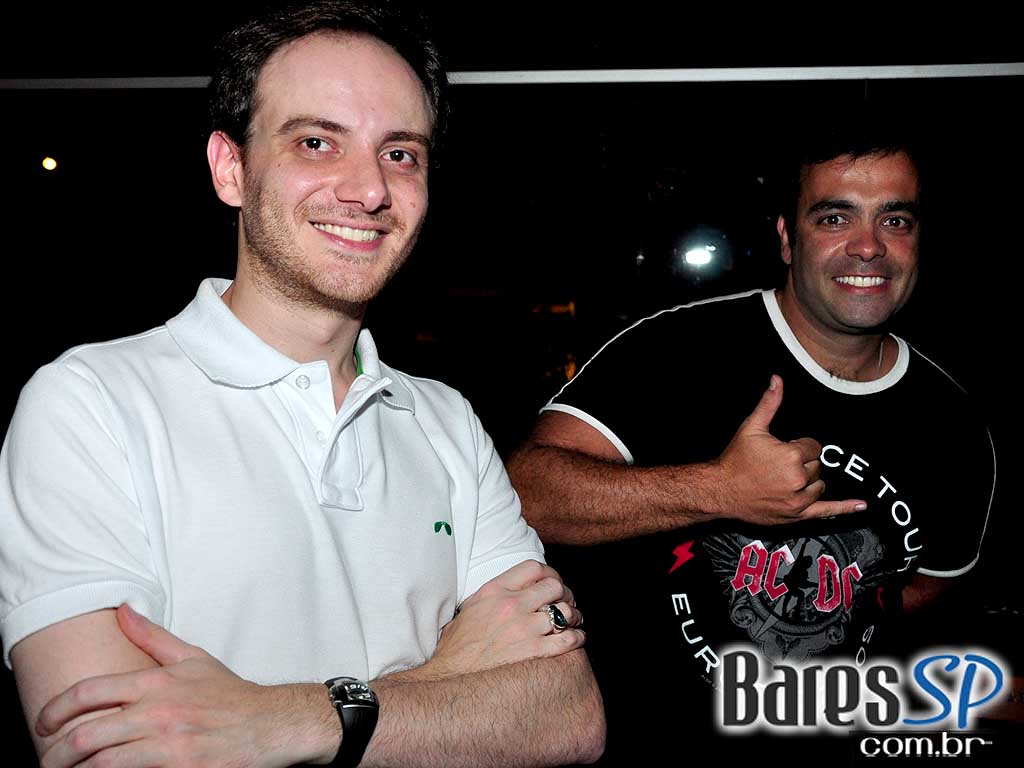 Drake's Bar promove degustação de cervejas com preços promocionais Drake's Bar promove degustação de cervejas com preços promocionais