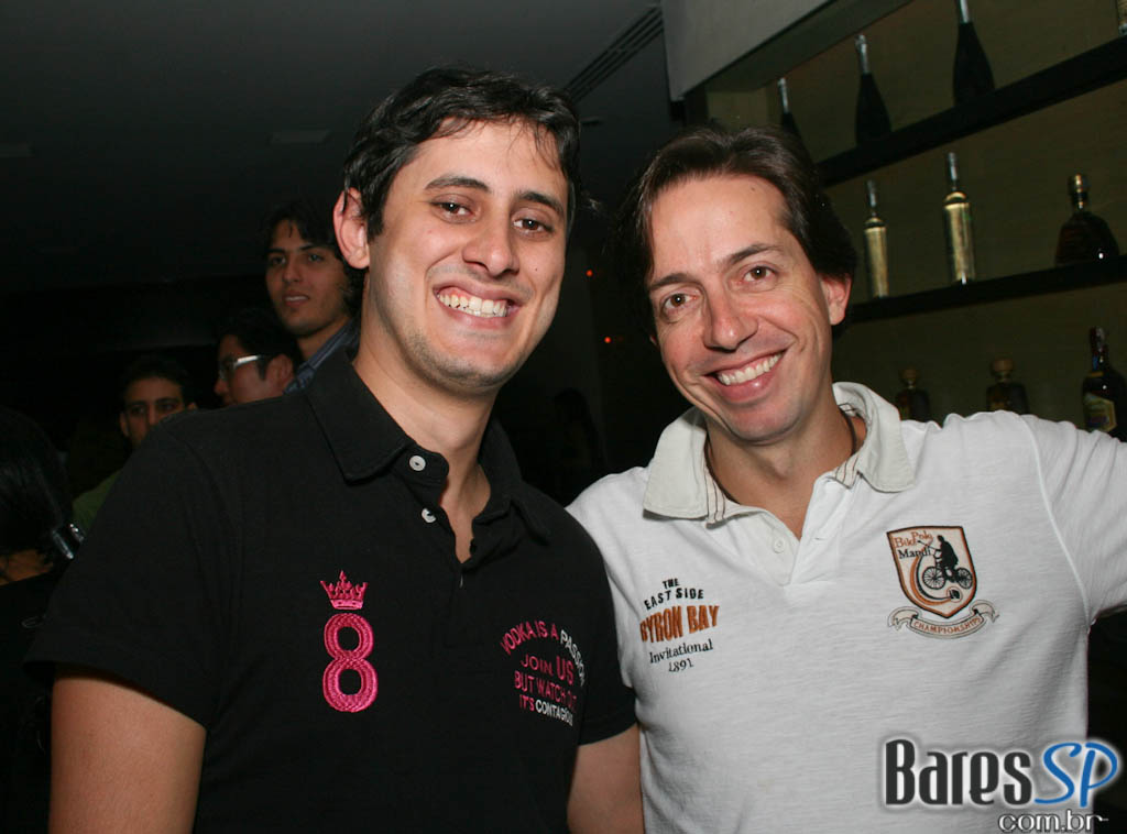 Escape Bar é uma ótima opção para começar o fim de semana bem! Escape Bar é uma ótima opção para começar o fim de semana bem!