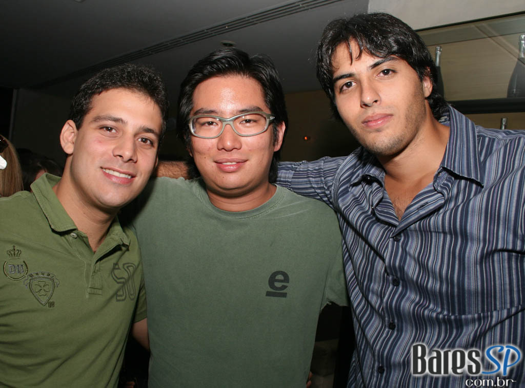 Escape Bar é uma ótima opção para começar o fim de semana bem! Escape Bar é uma ótima opção para começar o fim de semana bem!