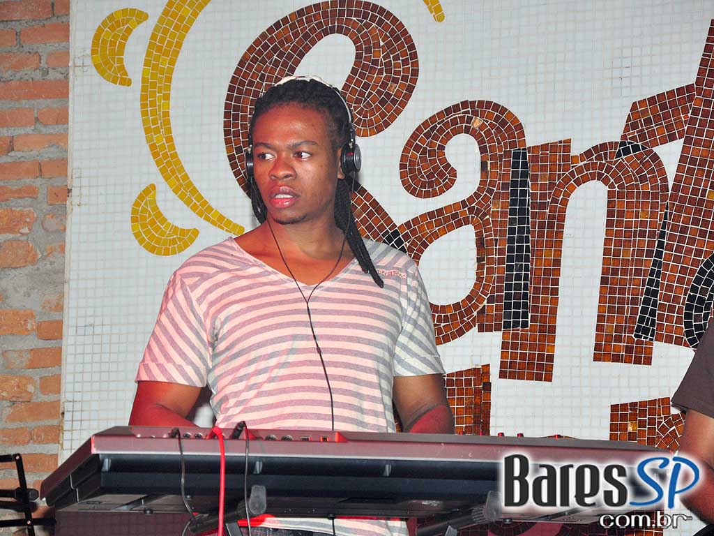 Arlindo Cruz no Espaço Santa Clara, zona oeste Arlindo Cruz no Espaço Santa Clara, zona oeste