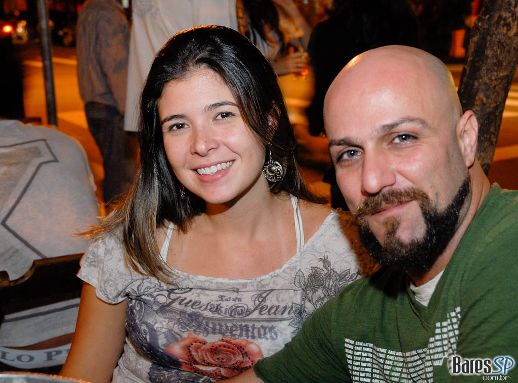 Música ao vivo no Pero Vaz Música ao vivo no Pero Vaz