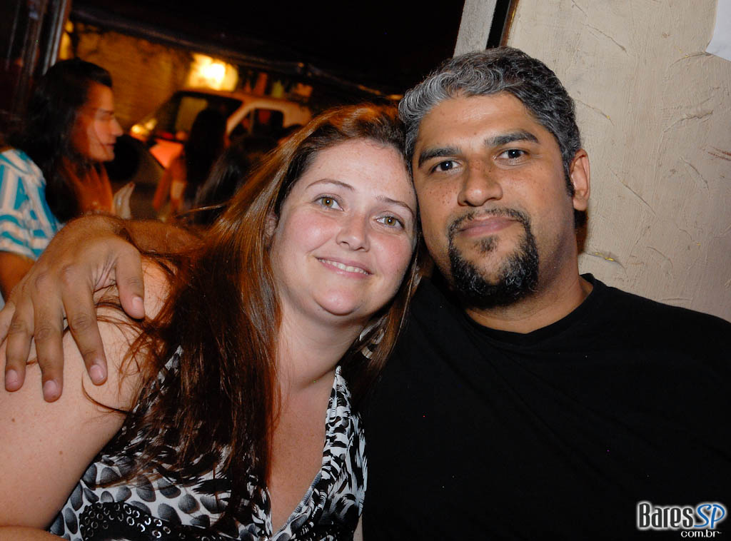 Música ao vivo no Pero Vaz Música ao vivo no Pero Vaz