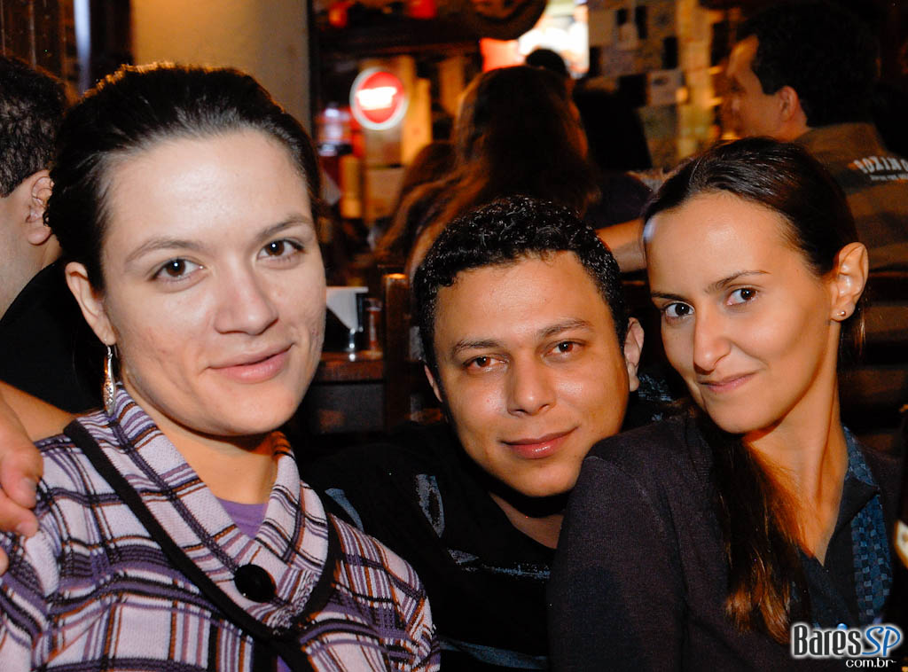 Música ao vivo no Pero Vaz Música ao vivo no Pero Vaz