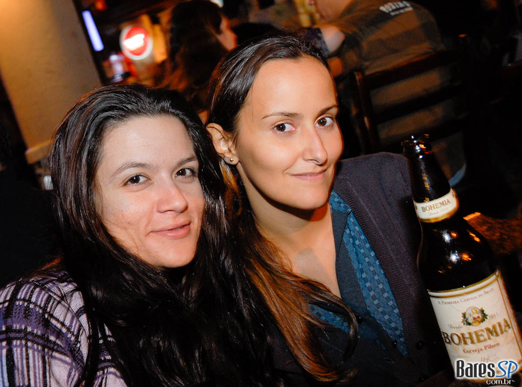 Música ao vivo no Pero Vaz Música ao vivo no Pero Vaz