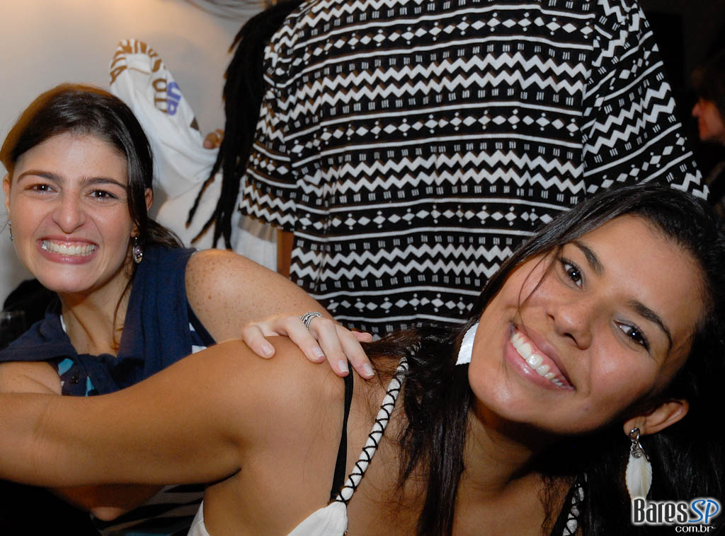 Domingo agitado no Bar Praça, na Vila Madalena Domingo agitado no Bar Praça, na Vila Madalena