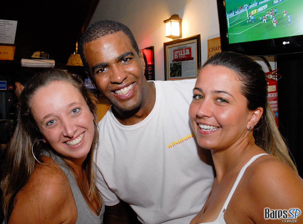 Domingo agitado no Bar Praça, na Vila Madalena Domingo agitado no Bar Praça, na Vila Madalena