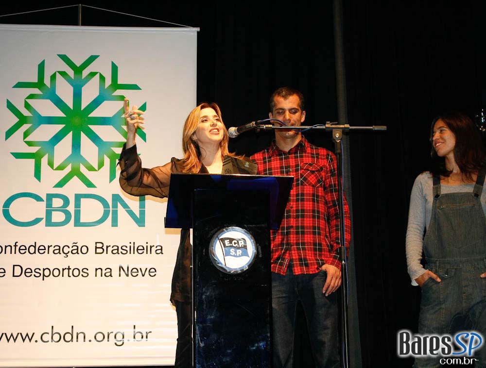 Premiação dos melhores atletas nacionais da neve no Clube Pinheiros Premiação dos melhores atletas nacionais da neve no Clube Pinheiros