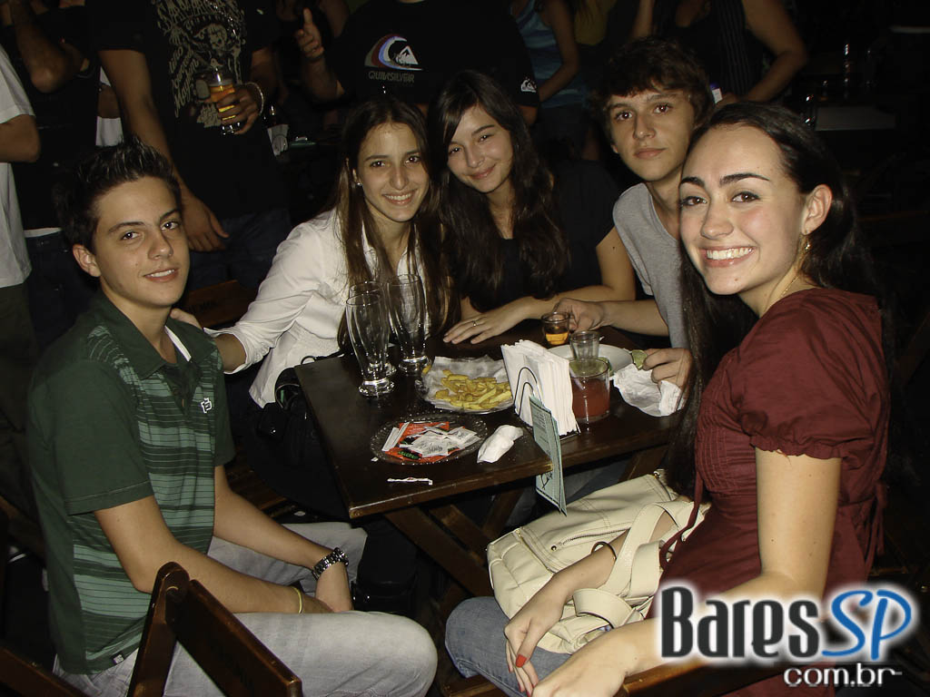 Planta e Raiz no Açai Praia Planta e Raiz no Açai Praia