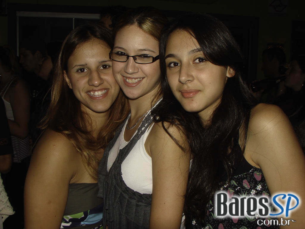 Planta e Raiz no Açai Praia Planta e Raiz no Açai Praia