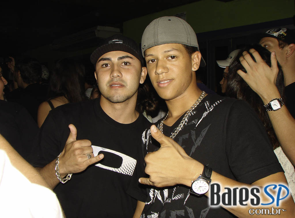 Planta e Raiz no Açai Praia Planta e Raiz no Açai Praia