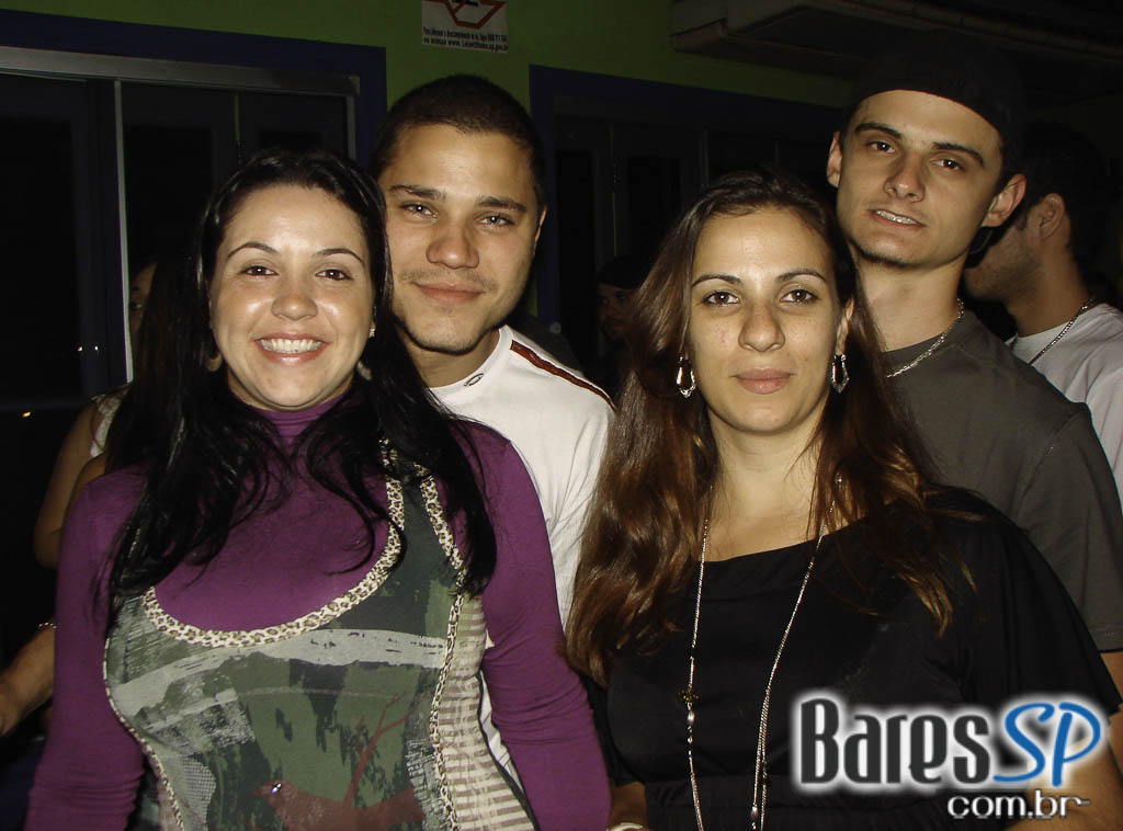 Planta e Raiz no Açai Praia Planta e Raiz no Açai Praia