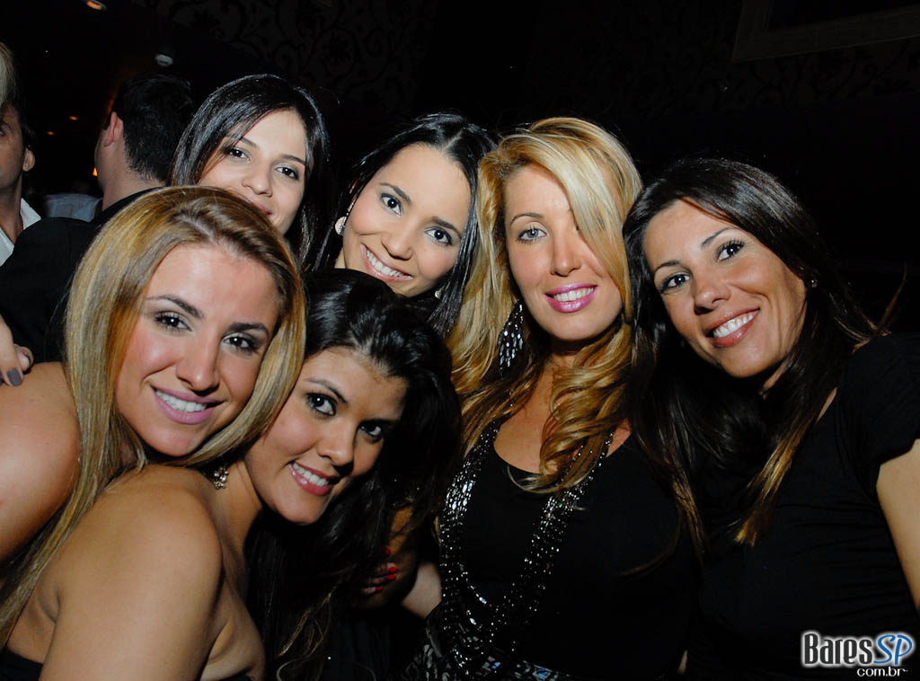 Surpreenda-se com a apresentação da cantora Tara McDonald, nesta quinta no Kiss & Fly Surpreenda-se com a apresentação da cantora Tara McDonald, nesta quinta no Kiss & Fly