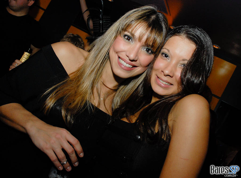 Surpreenda-se com a apresentação da cantora Tara McDonald, nesta quinta no Kiss & Fly Surpreenda-se com a apresentação da cantora Tara McDonald, nesta quinta no Kiss & Fly