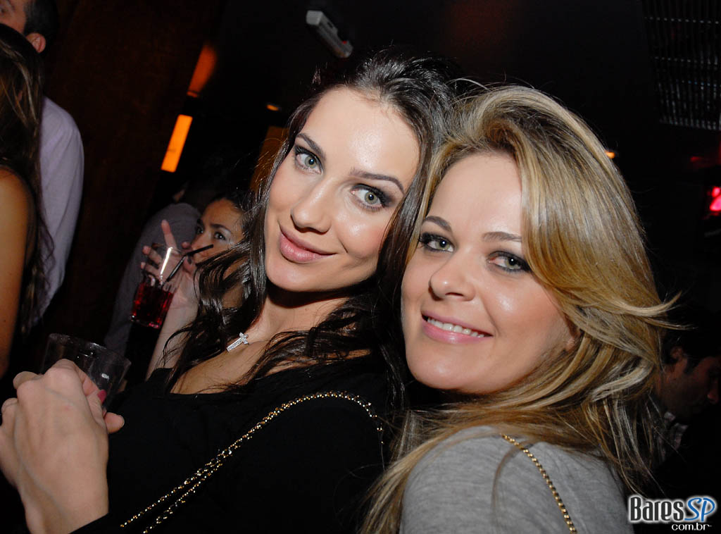 Surpreenda-se com a apresentação da cantora Tara McDonald, nesta quinta no Kiss & Fly Surpreenda-se com a apresentação da cantora Tara McDonald, nesta quinta no Kiss & Fly