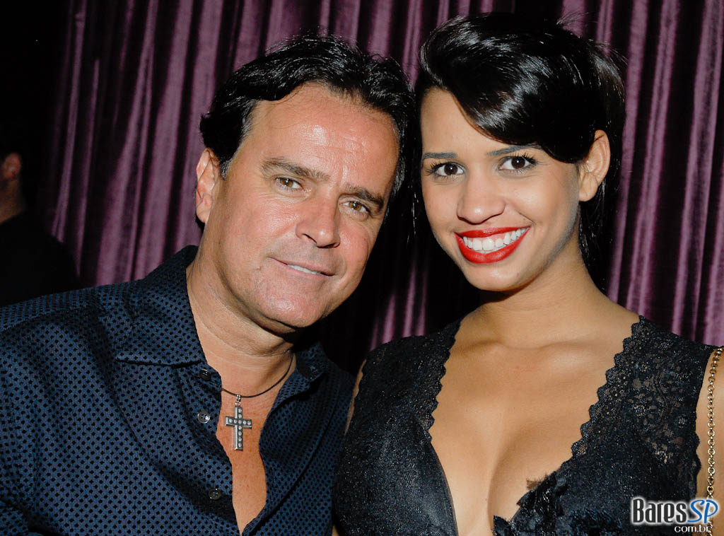 Surpreenda-se com a apresentação da cantora Tara McDonald, nesta quinta no Kiss & Fly Surpreenda-se com a apresentação da cantora Tara McDonald, nesta quinta no Kiss & Fly