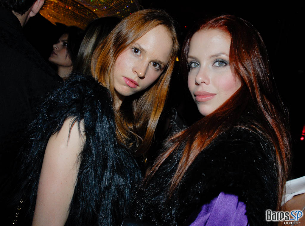 Surpreenda-se com a apresentação da cantora Tara McDonald, nesta quinta no Kiss & Fly Surpreenda-se com a apresentação da cantora Tara McDonald, nesta quinta no Kiss & Fly