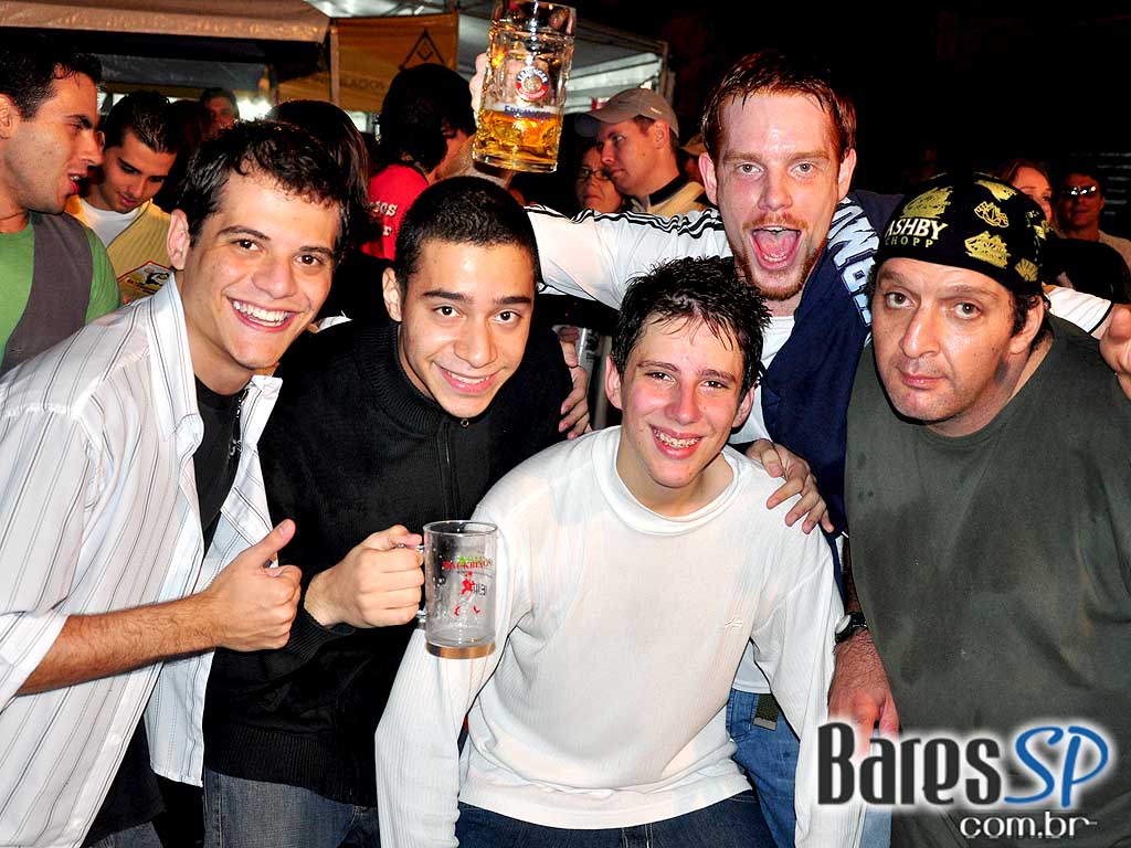 Maifest 2010 nas ruas do Brooklin Maifest 2010 nas ruas do Brooklin