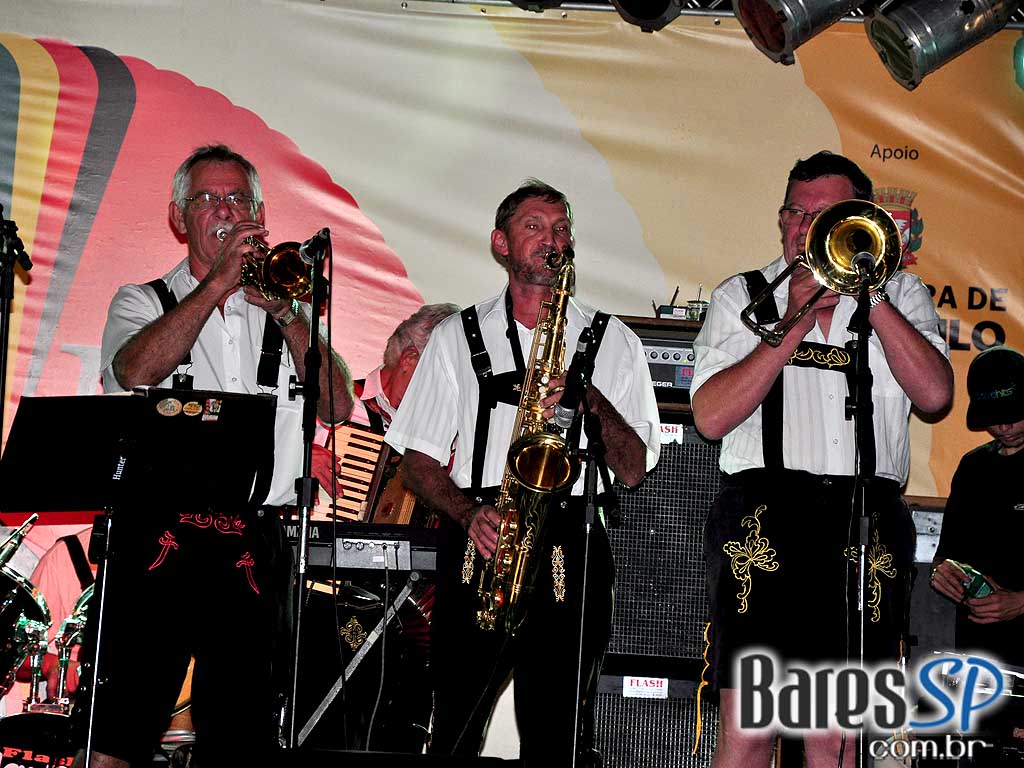 Maifest 2010 nas ruas do Brooklin Maifest 2010 nas ruas do Brooklin