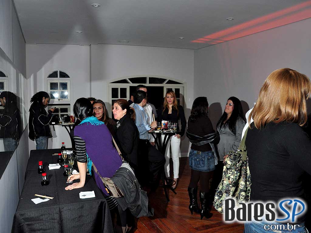 Festa de reinauguração do Nagoya Sushi Festa de reinauguração do Nagoya Sushi