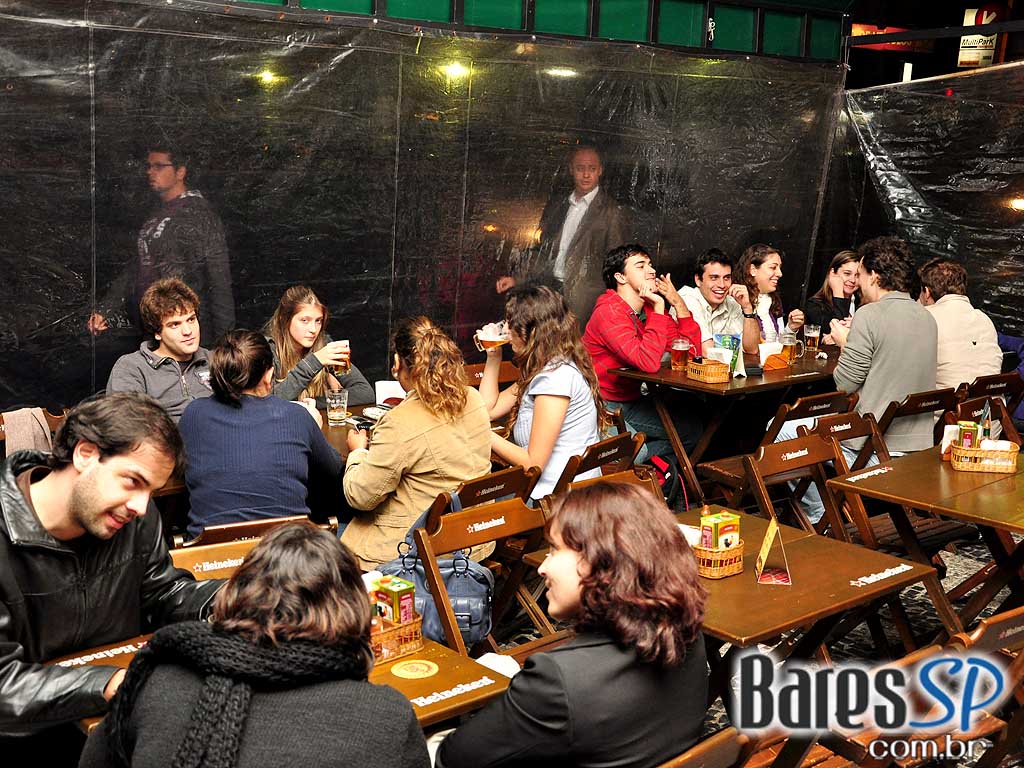 Happy hour no Bar Prainha Paulista Happy hour no Bar Prainha Paulista