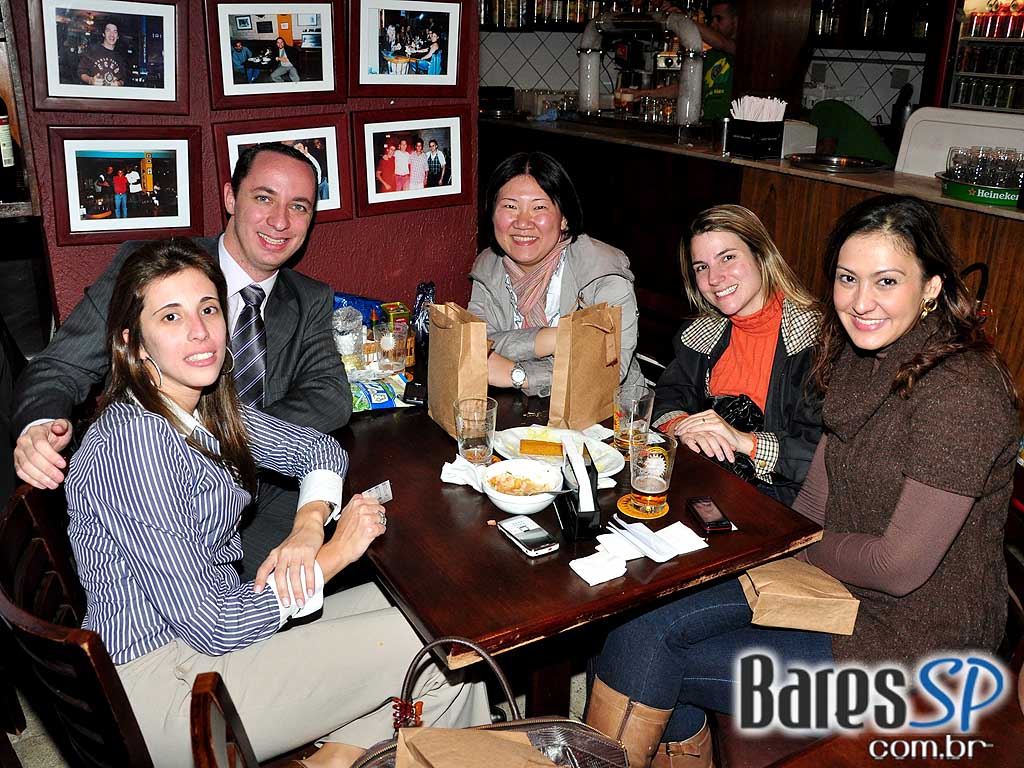 Happy hour no Bar Prainha Paulista Happy hour no Bar Prainha Paulista