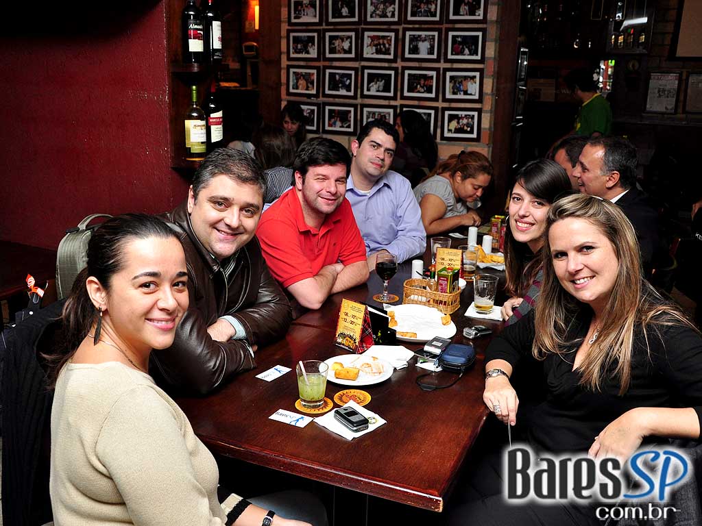 Happy hour no Bar Prainha Paulista Happy hour no Bar Prainha Paulista