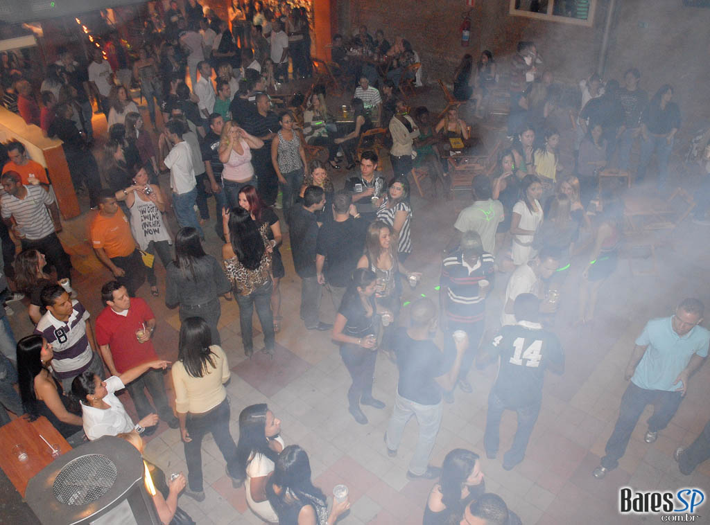 Algazarra e Da Villa no Espaço Santa Clara Algazarra e Da Villa no Espaço Santa Clara