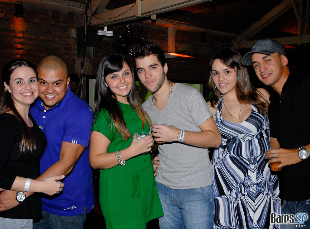 Algazarra e Da Villa no Espaço Santa Clara Algazarra e Da Villa no Espaço Santa Clara