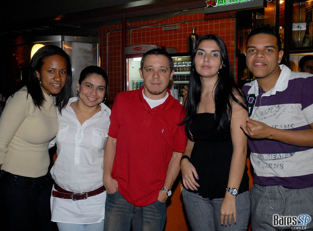 Algazarra e Da Villa no Espaço Santa Clara Algazarra e Da Villa no Espaço Santa Clara