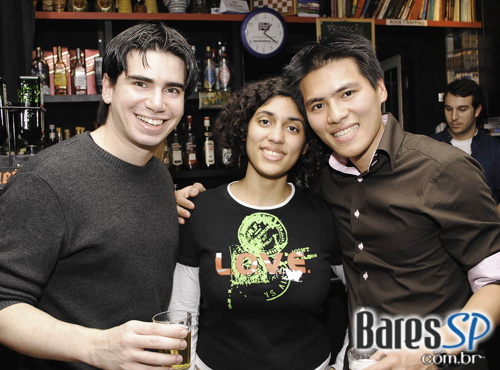 Cucumclovers no Casa Club Hostel Bar, na Vila Madalena Cucumclovers no Casa Club Hostel Bar, na Vila Madalena