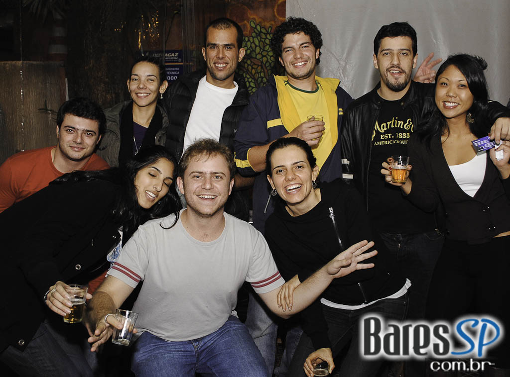 Cucumclovers no Casa Club Hostel Bar, na Vila Madalena Cucumclovers no Casa Club Hostel Bar, na Vila Madalena