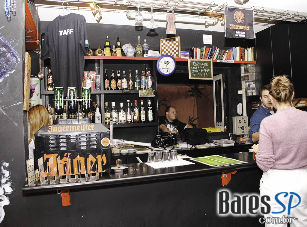 Cucumclovers no Casa Club Hostel Bar, na Vila Madalena Cucumclovers no Casa Club Hostel Bar, na Vila Madalena