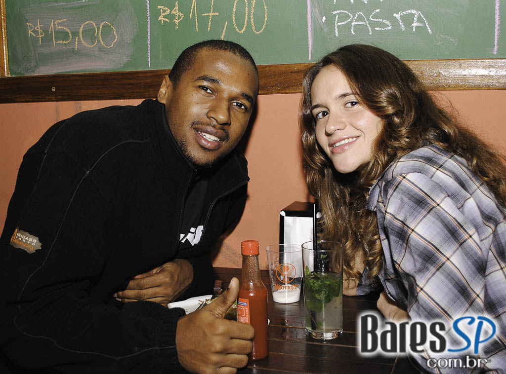 Cucumclovers no Casa Club Hostel Bar, na Vila Madalena Cucumclovers no Casa Club Hostel Bar, na Vila Madalena