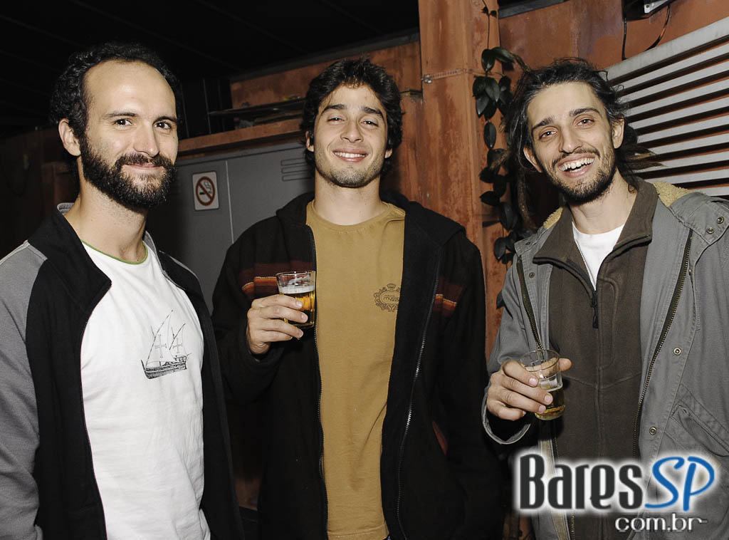 Cucumclovers no Casa Club Hostel Bar, na Vila Madalena Cucumclovers no Casa Club Hostel Bar, na Vila Madalena