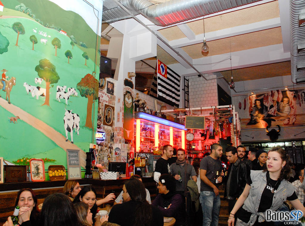 A Z Carniceria, que se manteve fiel à estrutura do primeiro açougue e matadouro da Rua Augusta, comemora seu primeiro aniversário com a estreia do projeto “Os Tremendões” A Z Carniceria, que se manteve fiel à estrutura do primeiro açougue e matadouro da Rua Augusta, comemora seu primeiro aniversário com a estreia do projeto “Os Tremendões”