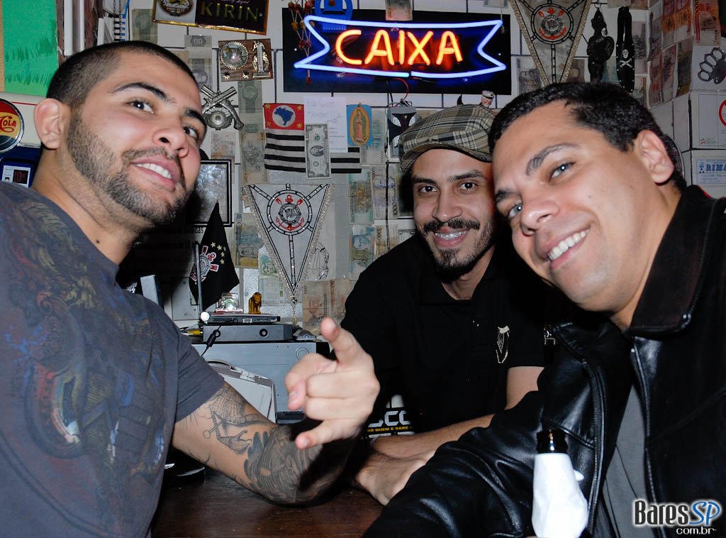 A Z Carniceria, que se manteve fiel à estrutura do primeiro açougue e matadouro da Rua Augusta, comemora seu primeiro aniversário com a estreia do projeto “Os Tremendões” A Z Carniceria, que se manteve fiel à estrutura do primeiro açougue e matadouro da Rua Augusta, comemora seu primeiro aniversário com a estreia do projeto “Os Tremendões”