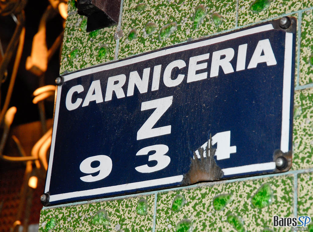A Z Carniceria, que se manteve fiel à estrutura do primeiro açougue e matadouro da Rua Augusta, comemora seu primeiro aniversário com a estreia do projeto “Os Tremendões” A Z Carniceria, que se manteve fiel à estrutura do primeiro açougue e matadouro da Rua Augusta, comemora seu primeiro aniversário com a estreia do projeto “Os Tremendões”
