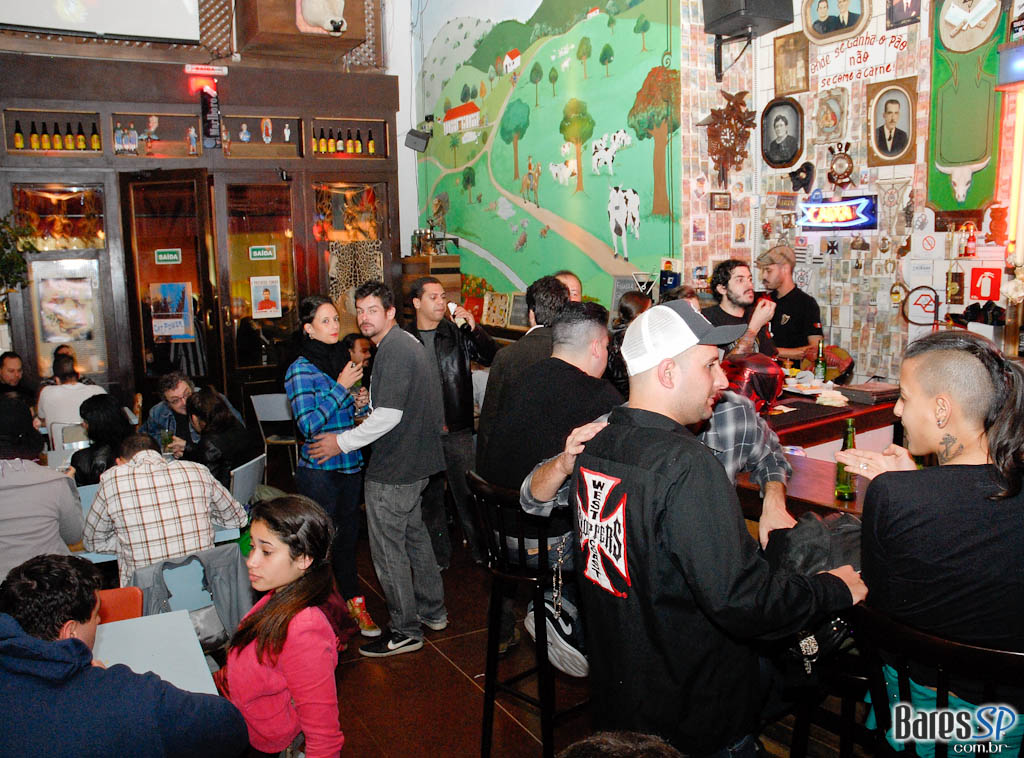 A Z Carniceria, que se manteve fiel à estrutura do primeiro açougue e matadouro da Rua Augusta, comemora seu primeiro aniversário com a estreia do projeto “Os Tremendões” A Z Carniceria, que se manteve fiel à estrutura do primeiro açougue e matadouro da Rua Augusta, comemora seu primeiro aniversário com a estreia do projeto “Os Tremendões”