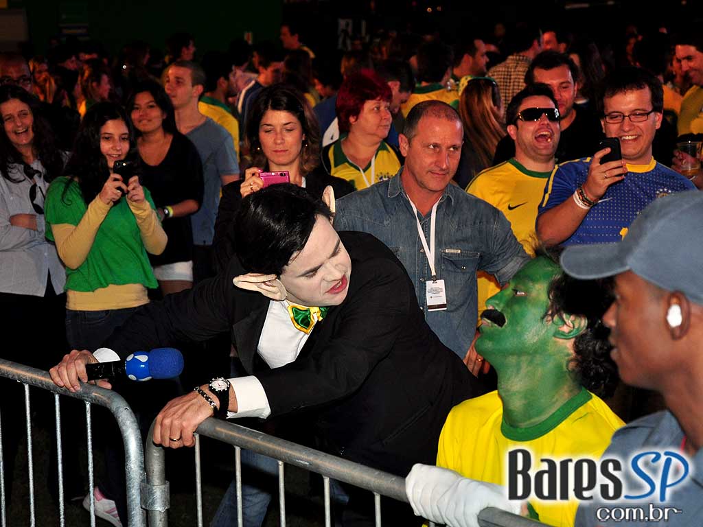 Parque da Copa no Jockey Club reune as pessoas para torcer pelo Brasil na Copa do Mundo 2010 e ainda curtir shows de qualidade Parque da Copa no Jockey Club reune as pessoas para torcer pelo Brasil na Copa do Mundo 2010 e ainda curtir shows de qualidade