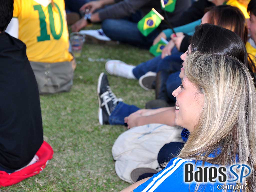 Parque da Copa no Jockey Club reune as pessoas para torcer pelo Brasil na Copa do Mundo 2010 e ainda curtir shows de qualidade Parque da Copa no Jockey Club reune as pessoas para torcer pelo Brasil na Copa do Mundo 2010 e ainda curtir shows de qualidade