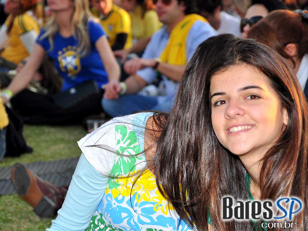 Parque da Copa no Jockey Club reune as pessoas para torcer pelo Brasil na Copa do Mundo 2010 e ainda curtir shows de qualidade Parque da Copa no Jockey Club reune as pessoas para torcer pelo Brasil na Copa do Mundo 2010 e ainda curtir shows de qualidade