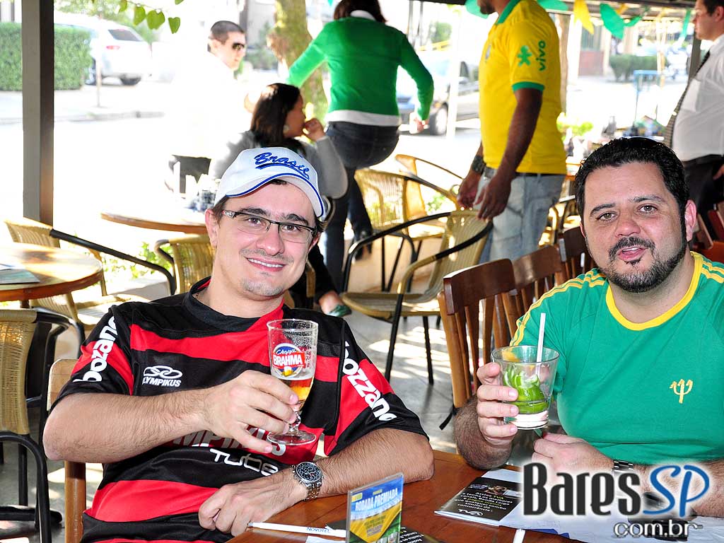 Copa do Mundo no Bar Ludovina (Seleção Brasileira de Bares) Copa do Mundo no Bar Ludovina (Seleção Brasileira de Bares)