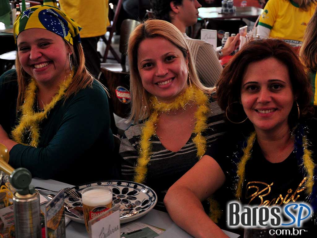 Copa do Mundo no Bar Ludovina (Seleção Brasileira de Bares) Copa do Mundo no Bar Ludovina (Seleção Brasileira de Bares)