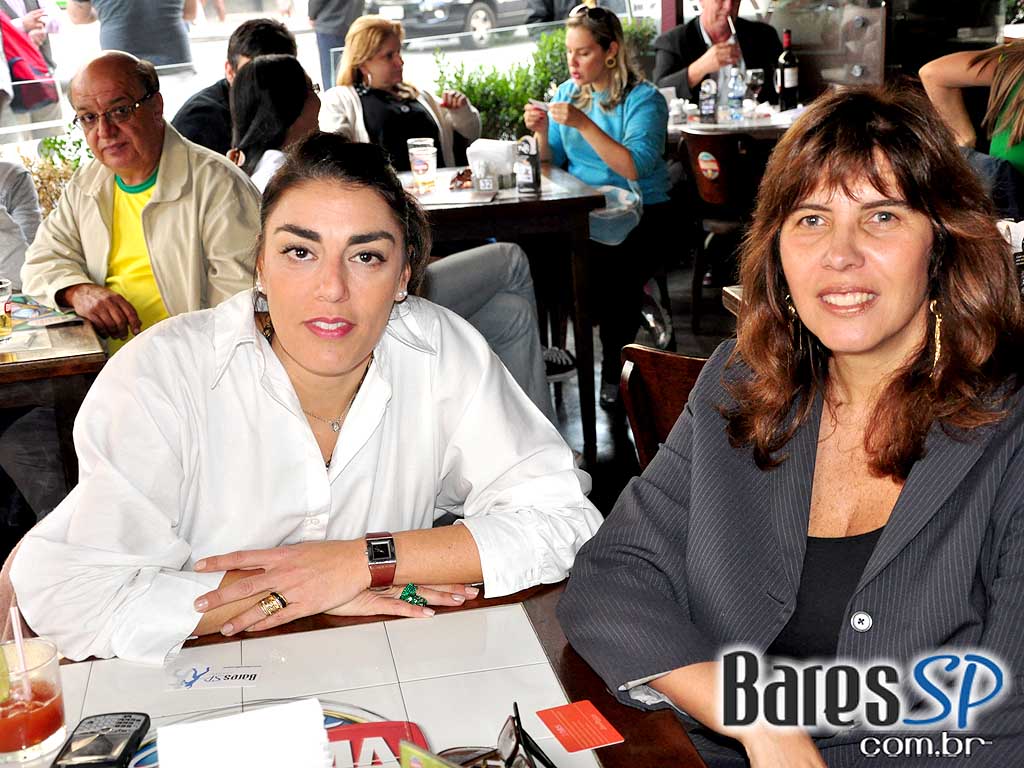 Ganhe sua Bandeira no Bar Brahma e torça para o Brasil na Copa (Seleção Brasileira de Bares) Ganhe sua Bandeira no Bar Brahma e torça para o Brasil na Copa (Seleção Brasileira de Bares)