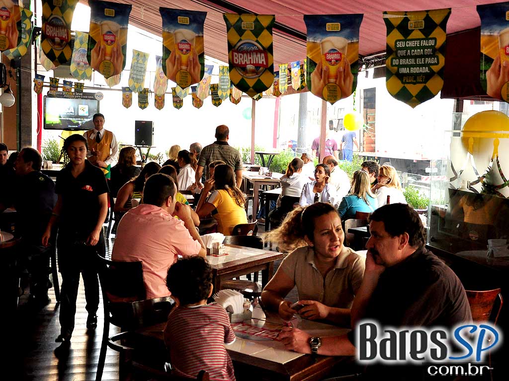 Ganhe sua Bandeira no Bar Brahma e torça para o Brasil na Copa (Seleção Brasileira de Bares) Ganhe sua Bandeira no Bar Brahma e torça para o Brasil na Copa (Seleção Brasileira de Bares)