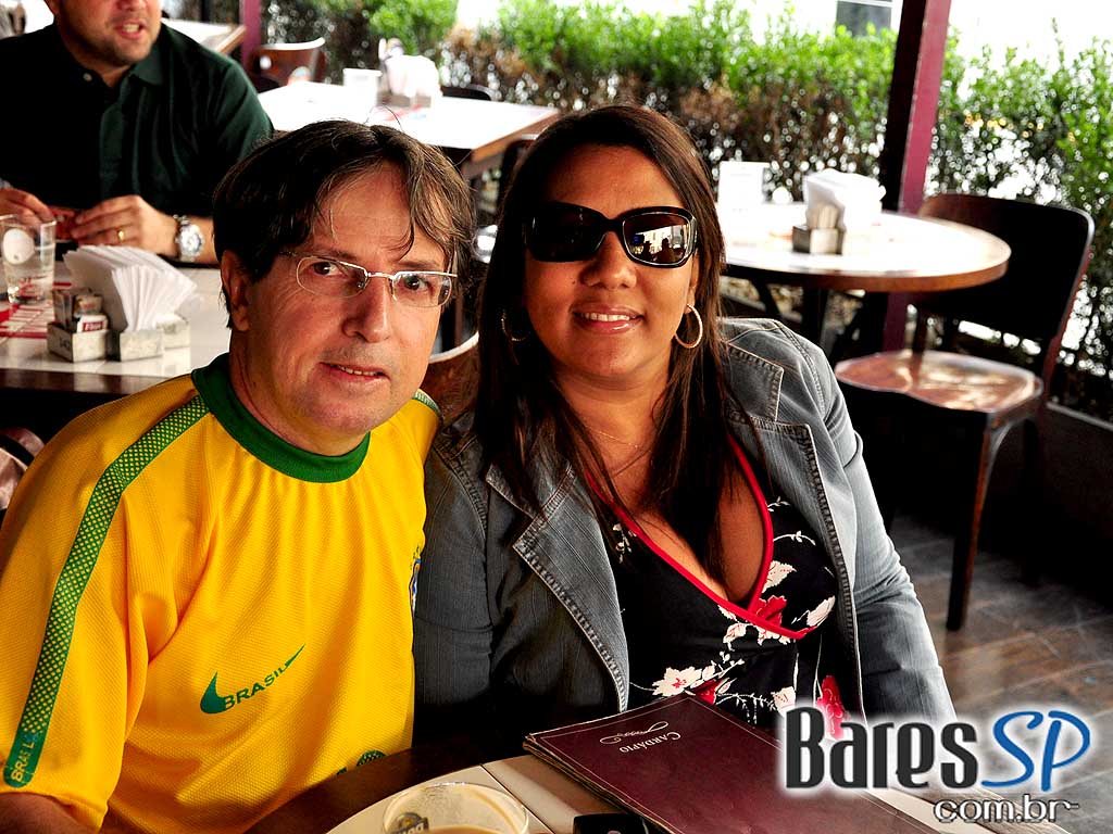 Ganhe sua Bandeira no Bar Brahma e torça para o Brasil na Copa (Seleção Brasileira de Bares) Ganhe sua Bandeira no Bar Brahma e torça para o Brasil na Copa (Seleção Brasileira de Bares)