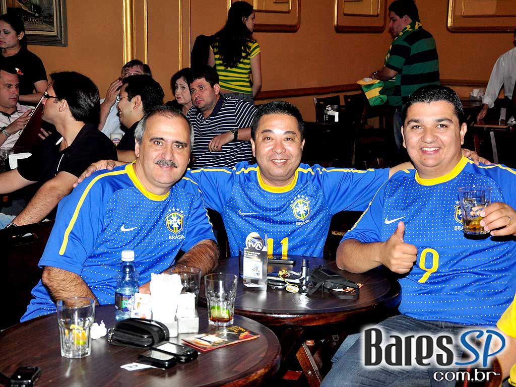 Ganhe sua Bandeira no Bar Brahma e torça para o Brasil na Copa (Seleção Brasileira de Bares) Ganhe sua Bandeira no Bar Brahma e torça para o Brasil na Copa (Seleção Brasileira de Bares)