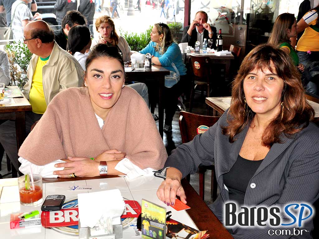 Ganhe sua Bandeira no Bar Brahma e torça para o Brasil na Copa (Seleção Brasileira de Bares) Ganhe sua Bandeira no Bar Brahma e torça para o Brasil na Copa (Seleção Brasileira de Bares)