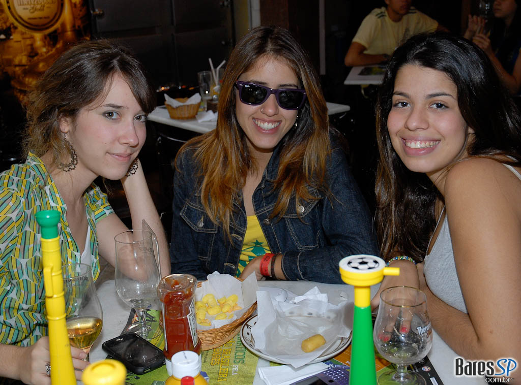 Torça pelo Brasil no Bar Anhanguera (Seleção Brasileira de Bares) Torça pelo Brasil no Bar Anhanguera (Seleção Brasileira de Bares)